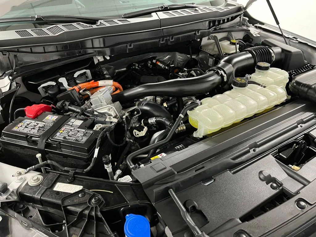 Used 2025 Gray Ford Platinum image 62