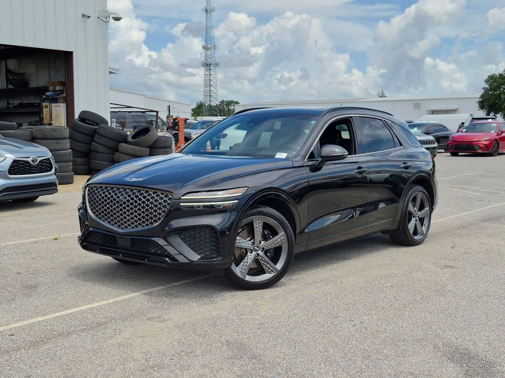 2023 GENESIS GV70 Standard