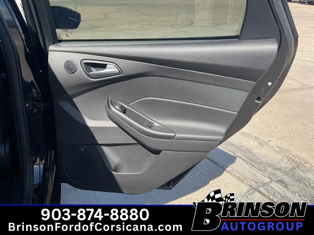 Used 2018 Shadow Black Ford SEL image 16