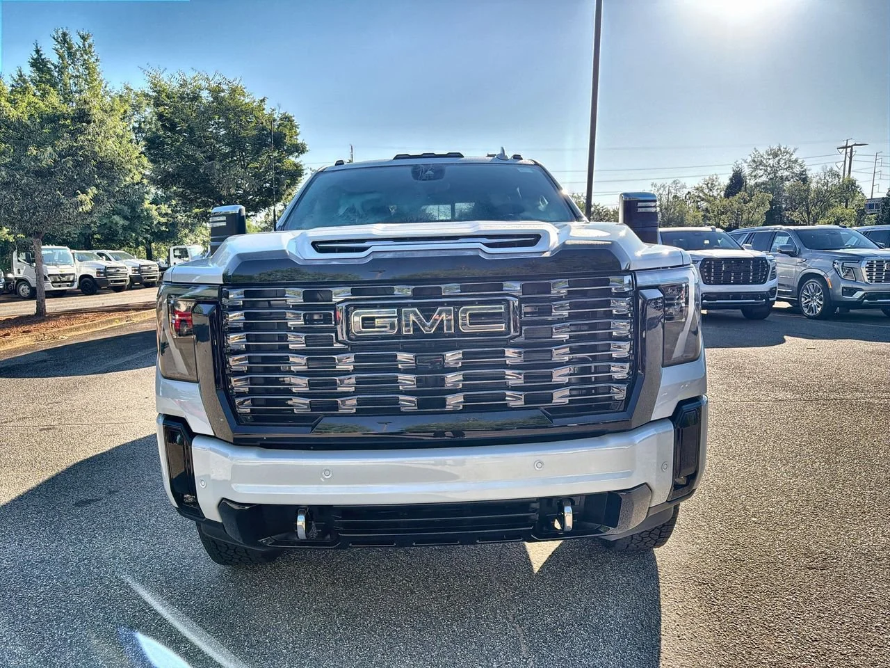 New 2026 Glacier White Tricoat GMC Denali Ultimate image 3