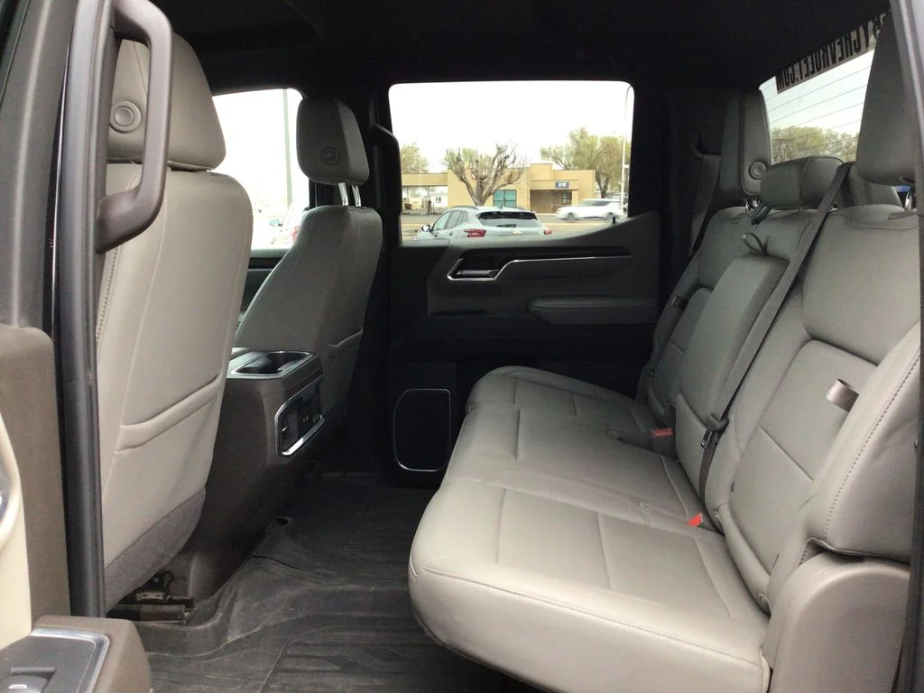 Used 2022 Titanium Rush Metallic GMC SLT image 9