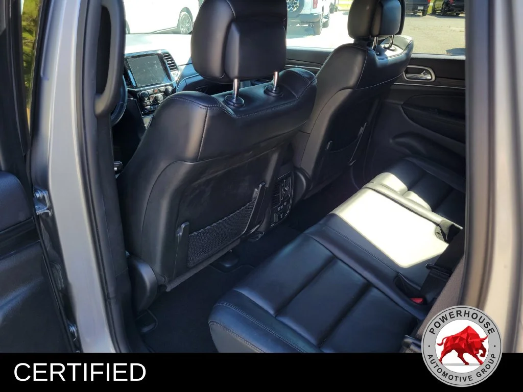 Used 2019 Silver Jeep Limited image 16