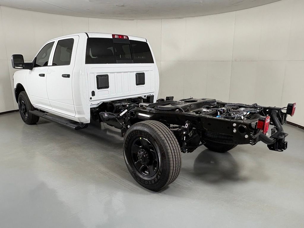 New 2026 Bright White Clear-Coat Exterior Paint RAM Tradesman image 6