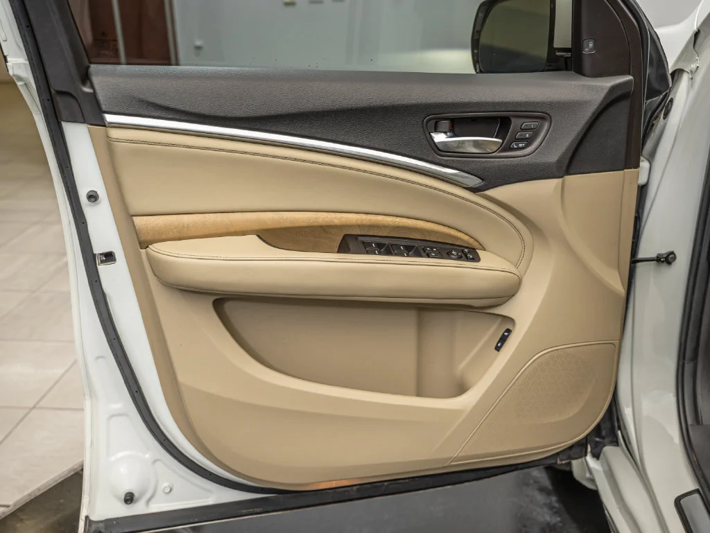 Used 2019 White Diamond Pearl Acura 3.5L Advance Package image 19