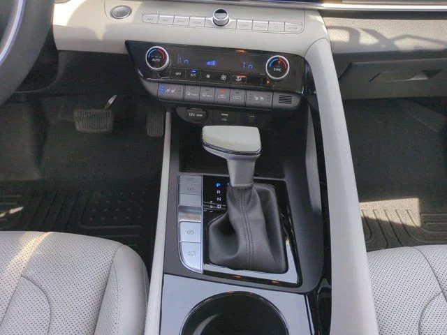 Used 2025 Blue Hyundai Limited image 18