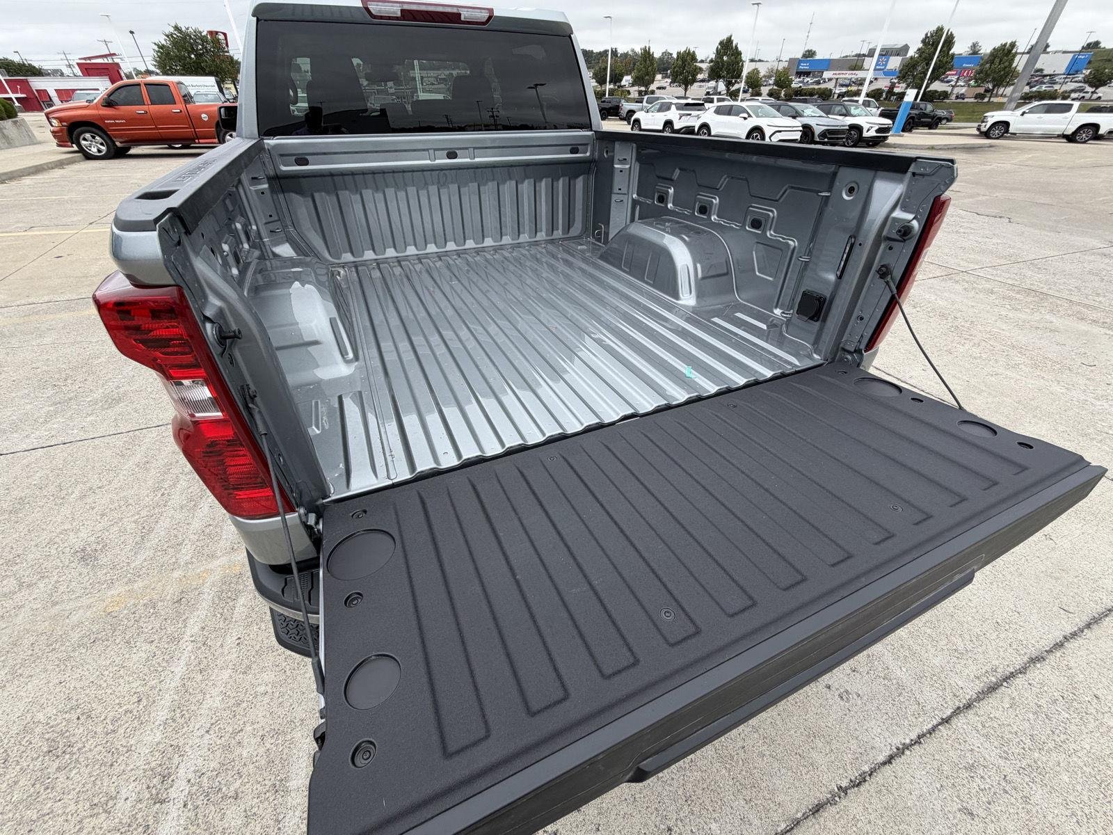 2026 Chevrolet Silverado 1500 Custom - Photo 25