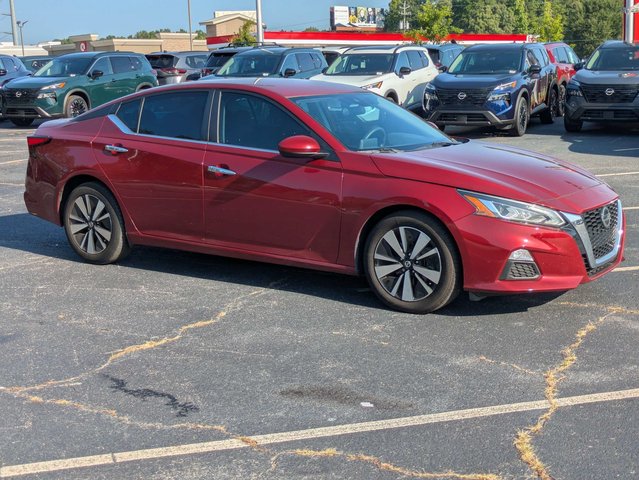 2022 Nissan Altima 2.5 SV
