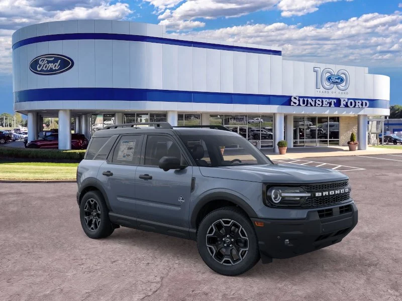 New 2026 Azure Gray Metallic Tri-Coat Ford Outer Banks image 7
