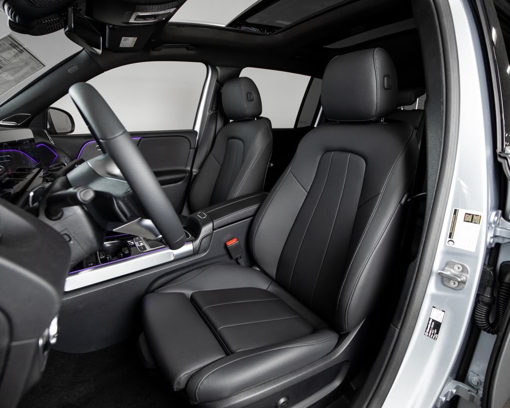 New 2026 Cirrus Silver Metallic Mercedes-Benz GLB 250 image 5