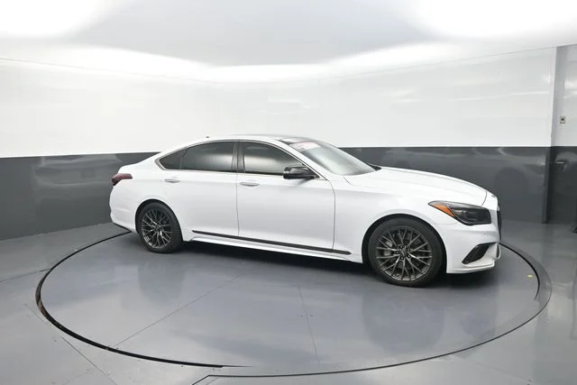 Used 2018 White Genesis 3.3T Sport image 22