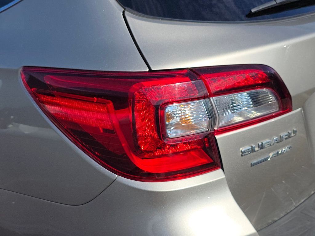 Used 2015 Gray Subaru 2.5i image 15