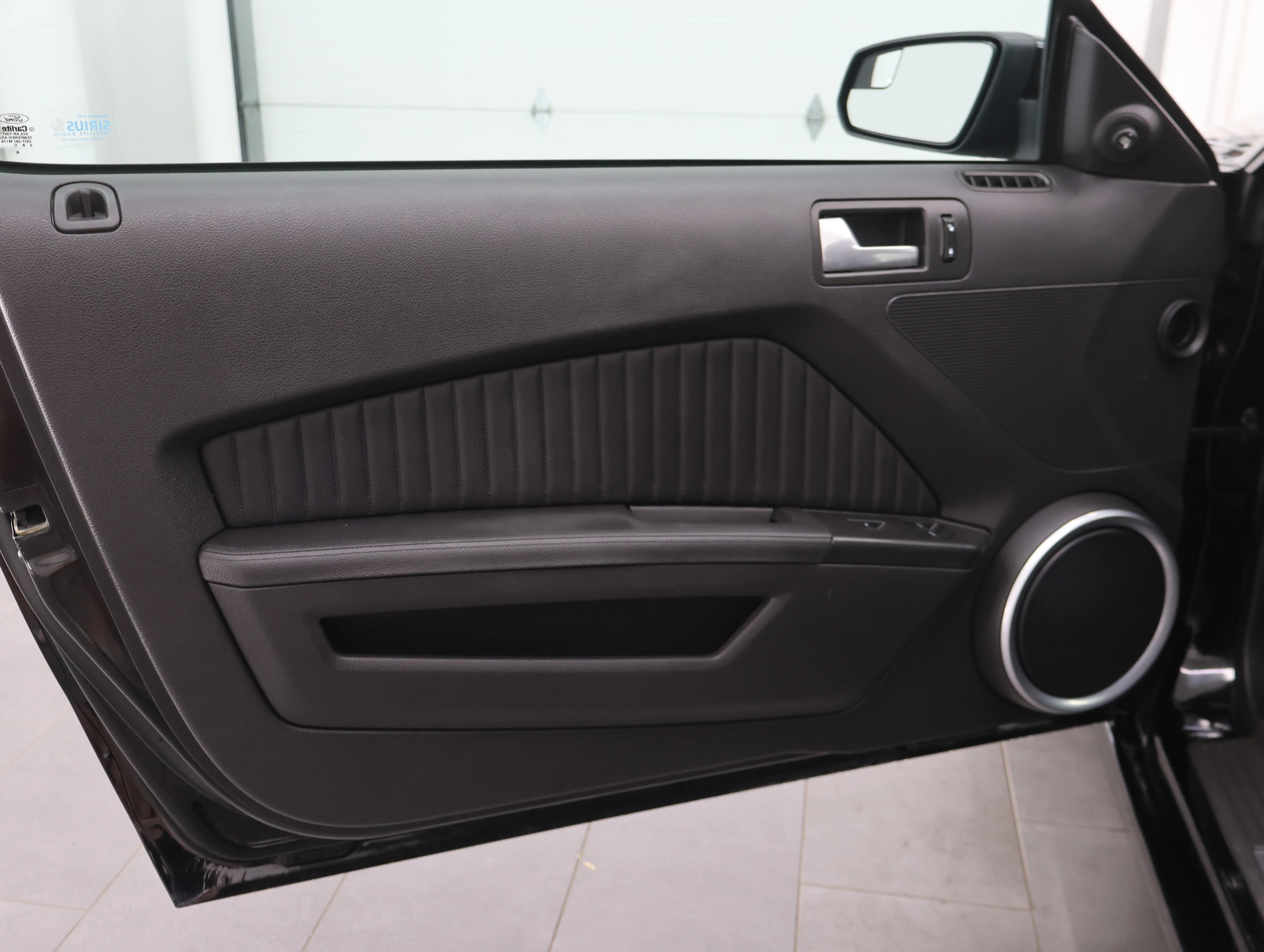 Used 2014 Black Ford Shelby GT500 image 32