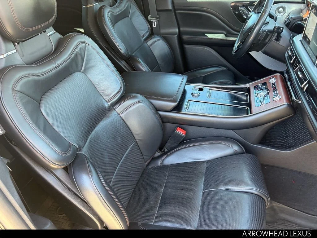 Used 2021 Black Lincoln Reserve image 32