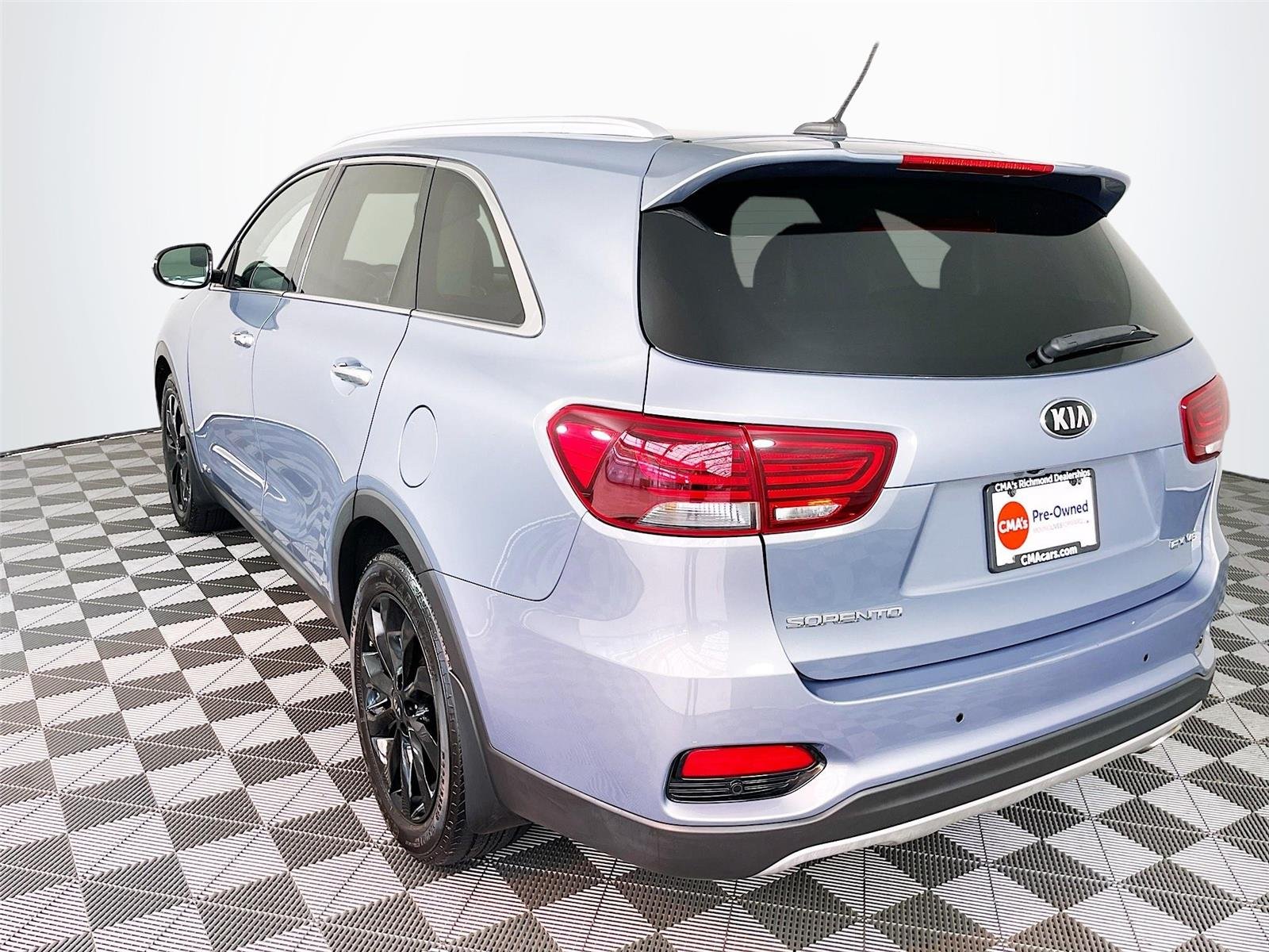 Used 2020 Everlasting Silver Kia EX V6 image 6