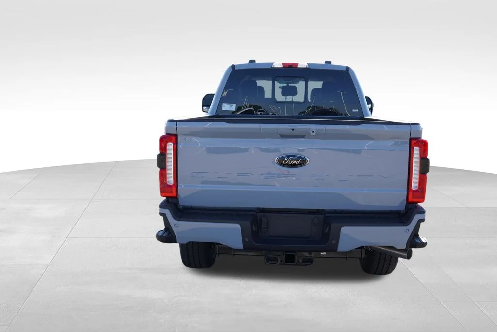 New 2026 Glacier Gray Metallic Tri-Coat Ford Lariat image 4