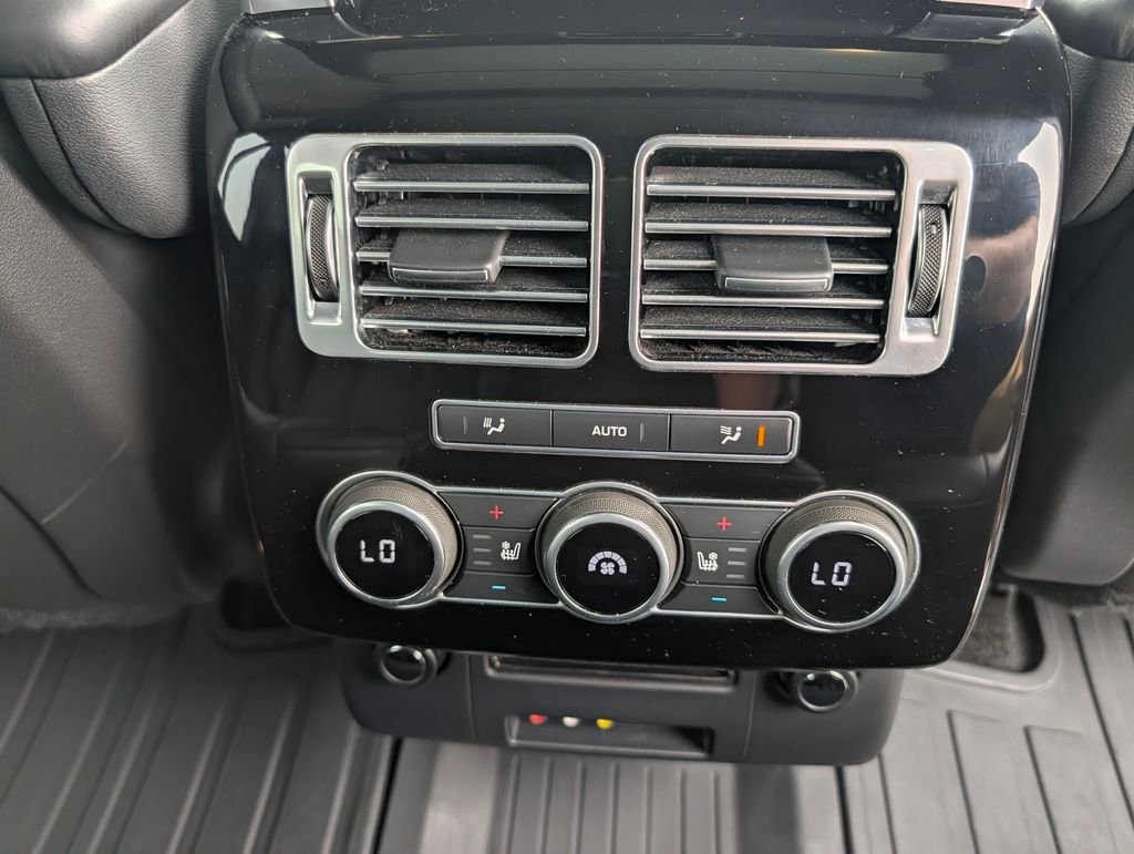 Used 2016 Gray Land Rover 5.0L V8 Supercharged image 17