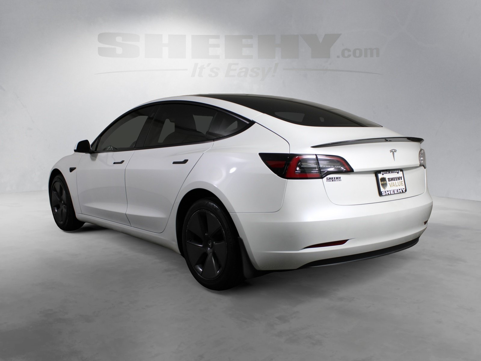 Used 2023 White Tesla Base image 11