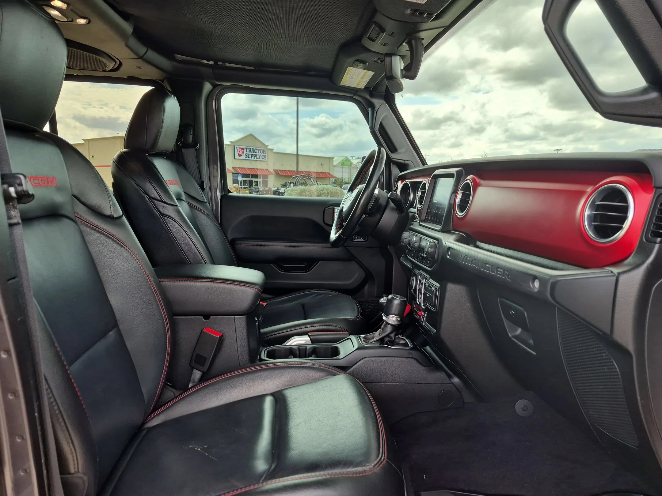 Used 2021 Gray Jeep Unlimited Rubicon image 27
