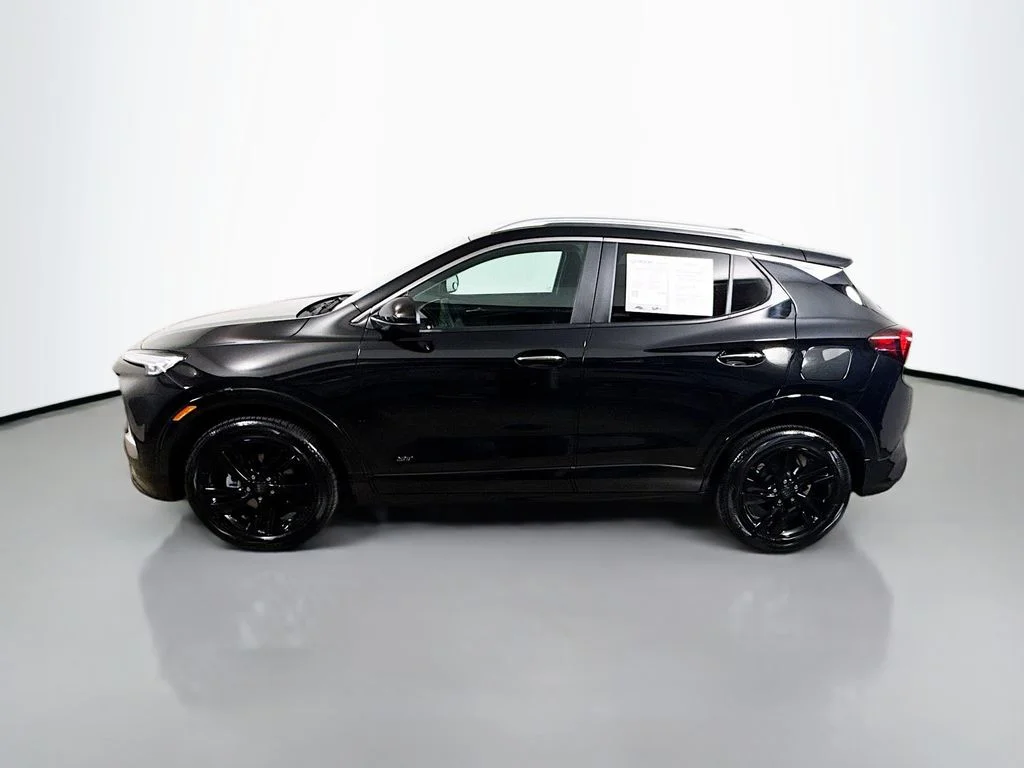 Used 2025 Ebony Twilight Metallic Buick Sport Touring image 4