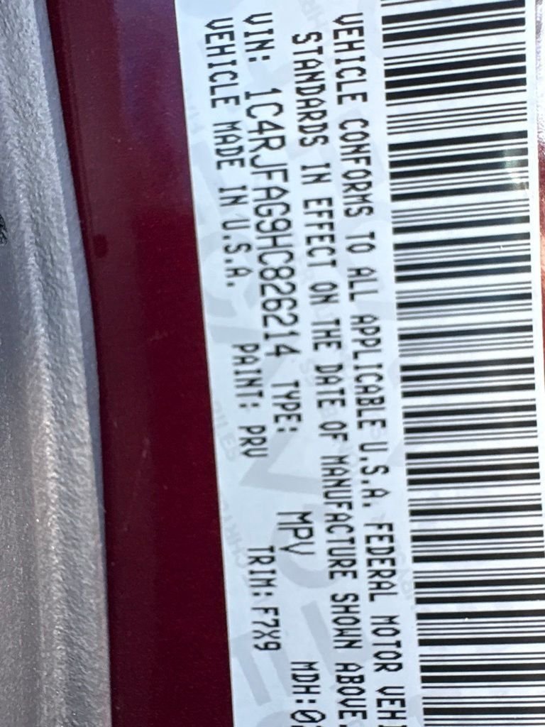 Used 2017 Red Jeep Laredo image 12