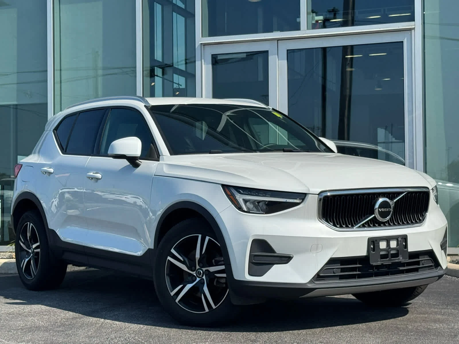 2023 Volvo XC40