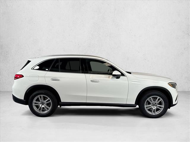 New 2026 Polar White Mercedes-Benz GLC 300 image 33