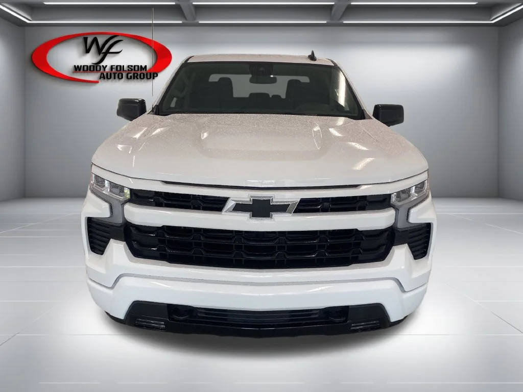 New 2026 Summit White Chevrolet RST image 3