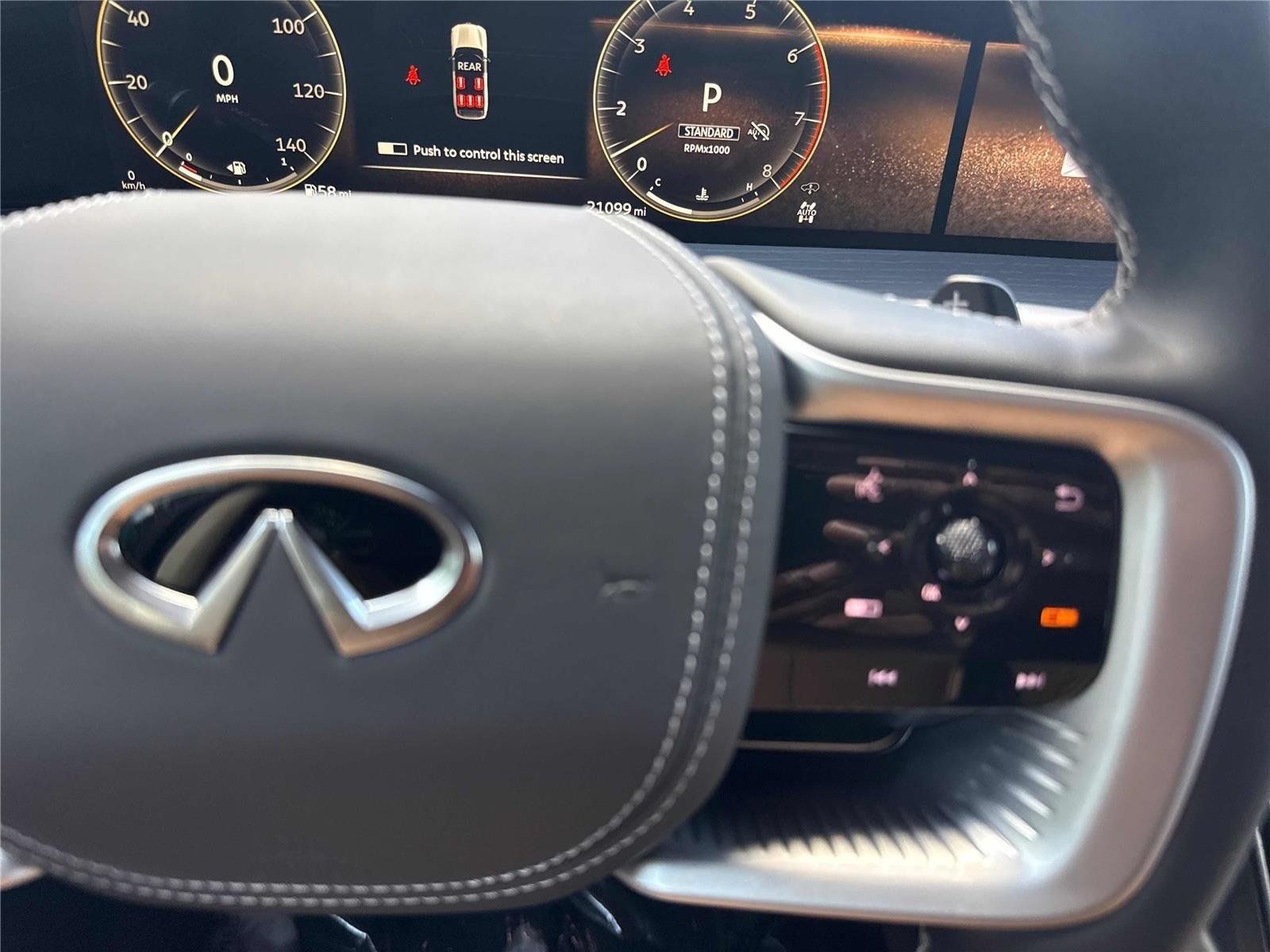 Certified Used 2025 Mineral Black INFINITI SENSORY image 19