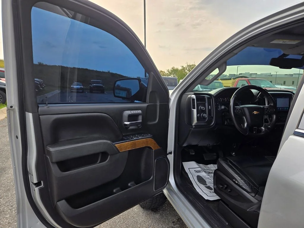 Used 2018 Silver Chevrolet LTZ image 10