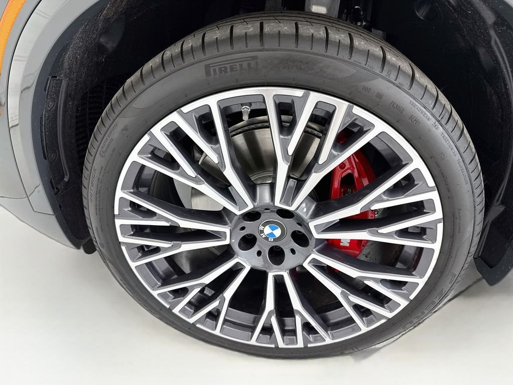New 2026 Gray Metallic BMW xDrive40i image 29