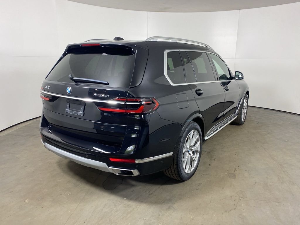 Used 2023 Black Sapphire Metallic BMW xDrive40i image 5