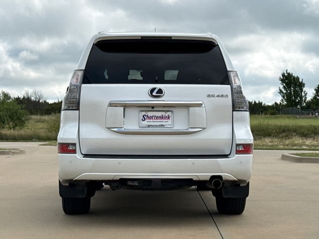 Used 2020 White Lexus 460 image 7