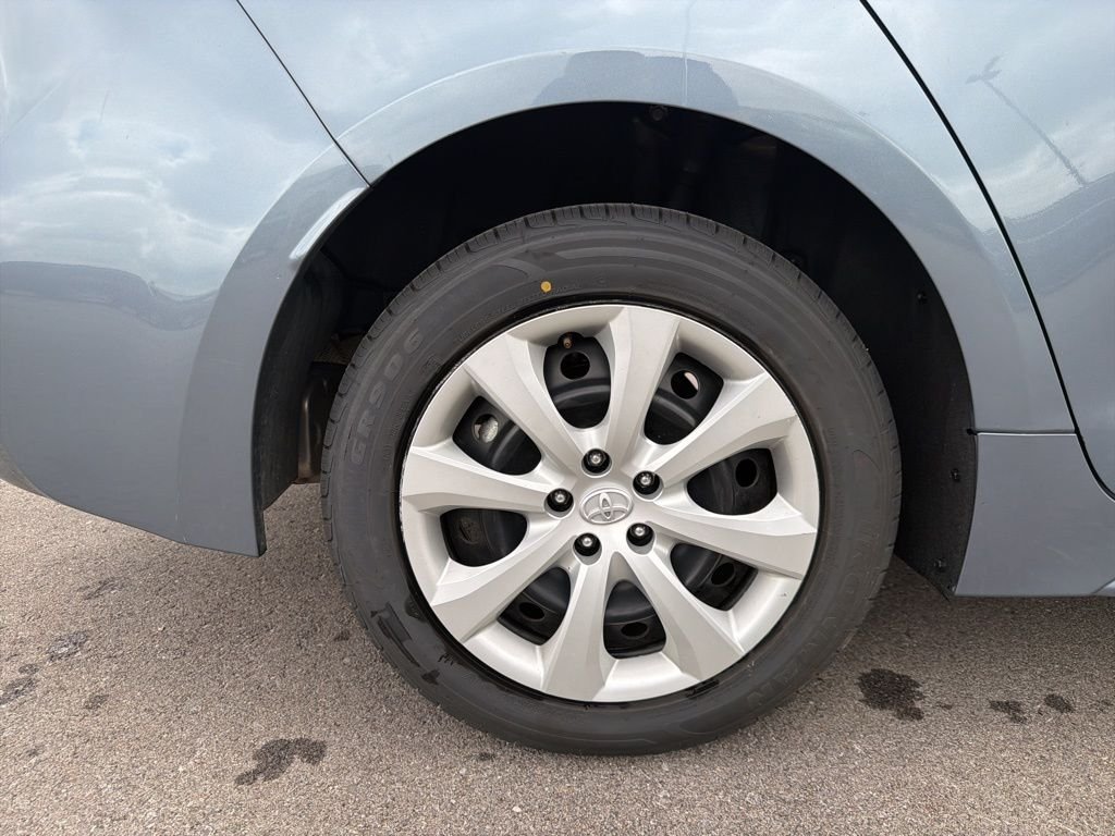 Used 2024 Gray Toyota LE image 21