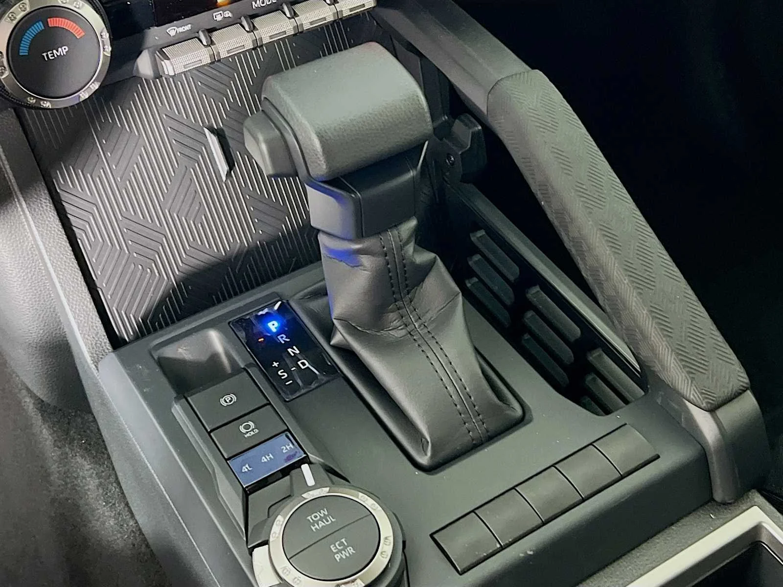 New 2026 Underground Toyota SR5 image 12