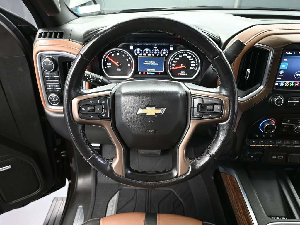 Used 2020 Brown Chevrolet High Country image 34