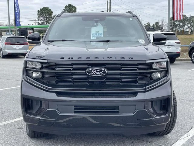 New 2025 Dark Matter Gray Metallic Ford Platinum® MAX image 23