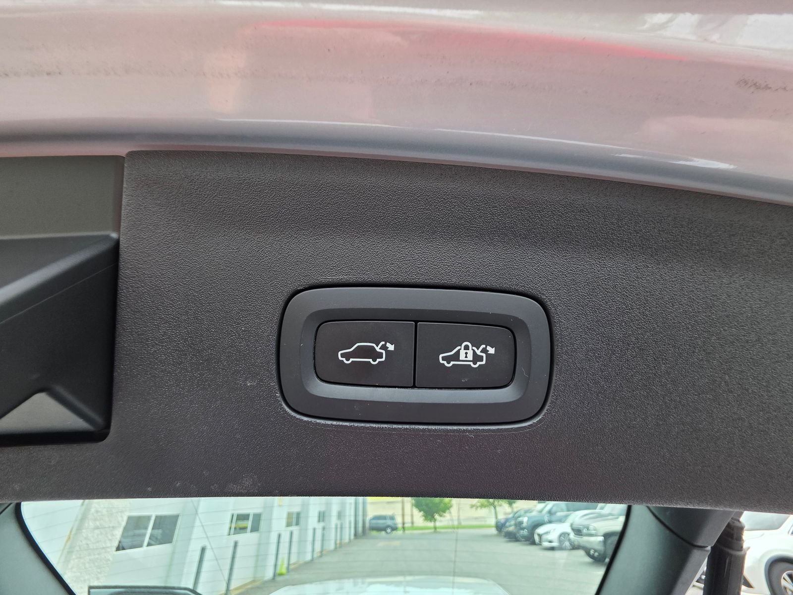 Used 2024  Polestar Long Range Dual Motor image 31