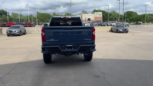 2026 Chevrolet Silverado 2500 HD Custom - Photo 7