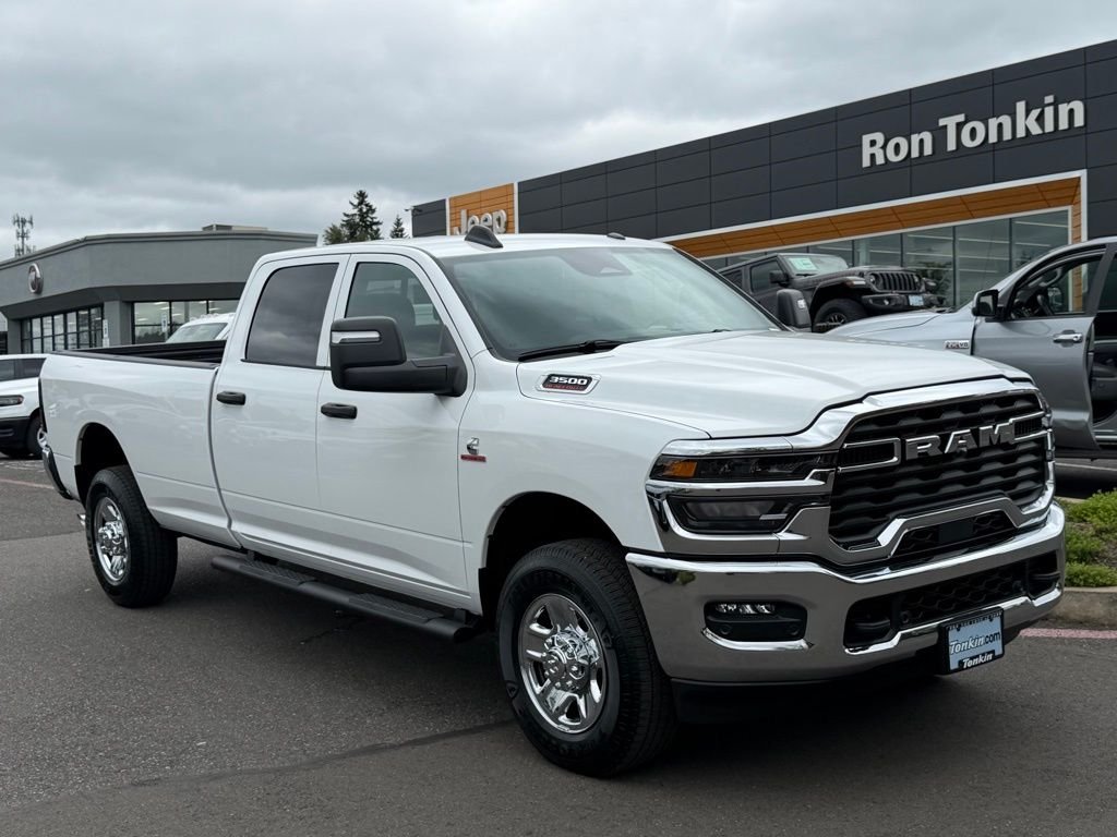 New 2026 Bright White Clear-Coat Exterior Paint RAM Tradesman image 2