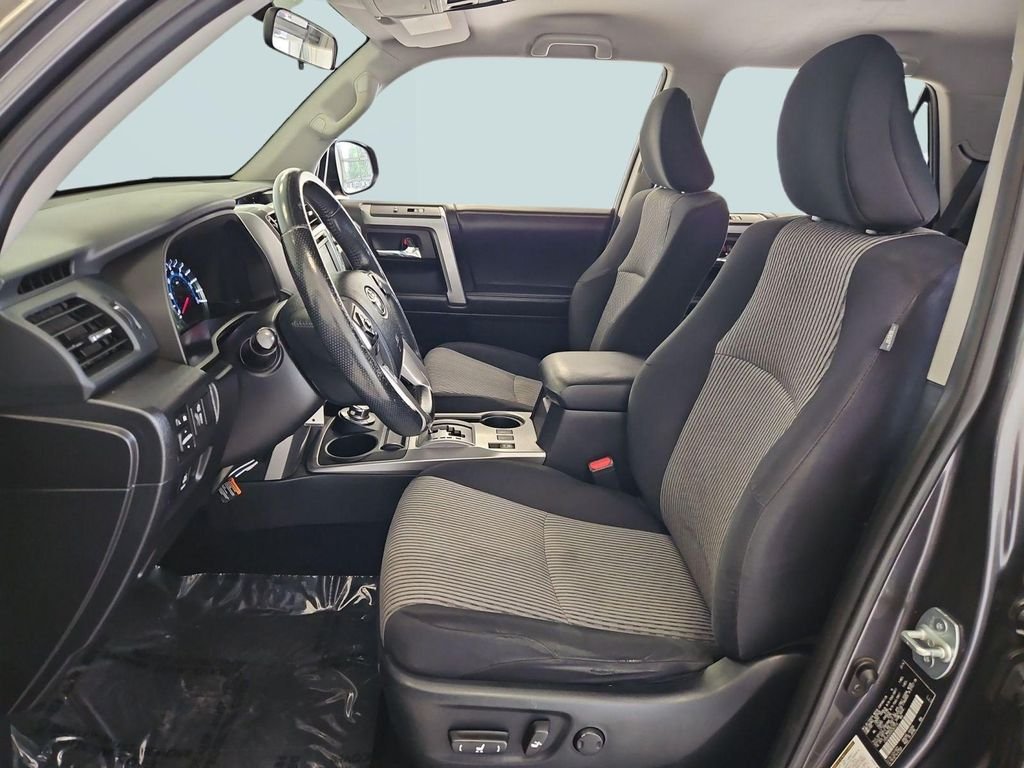 Used 2016 Gray Toyota SR5 image 21