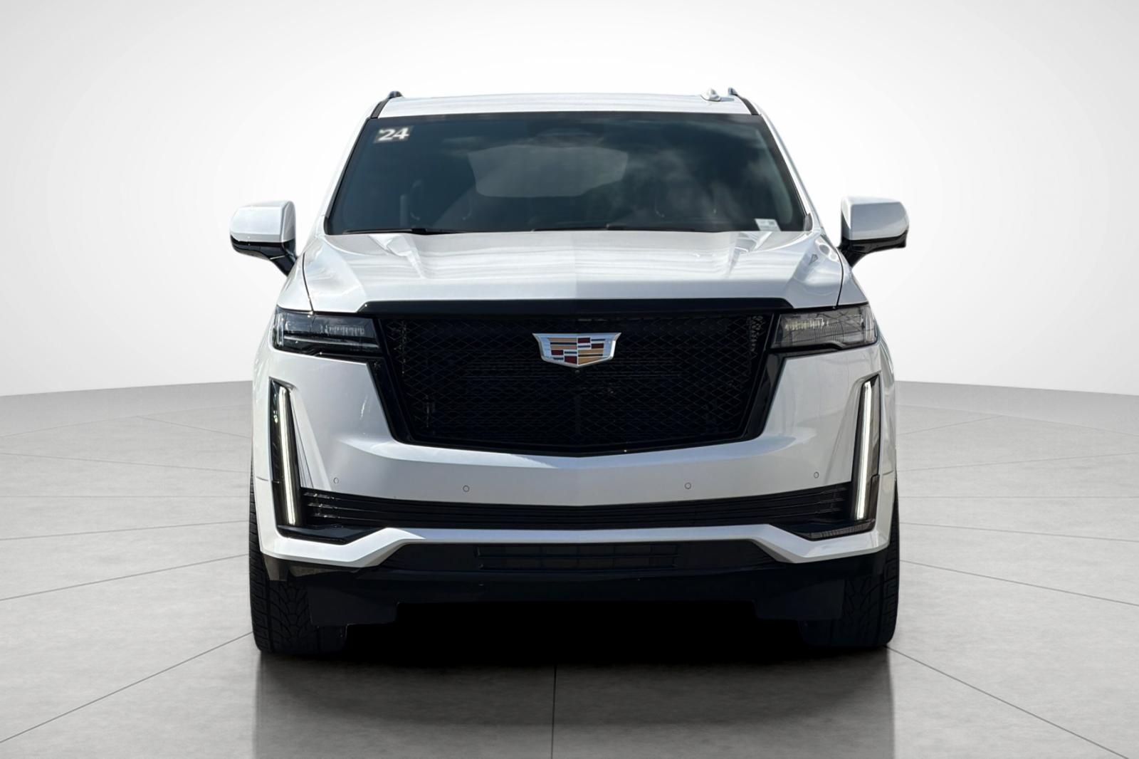 Used 2024 White Cadillac Sport image 9