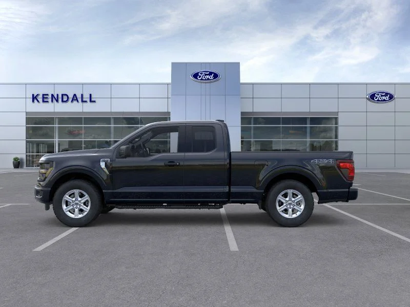 New 2026 Black Ford XLT image 3
