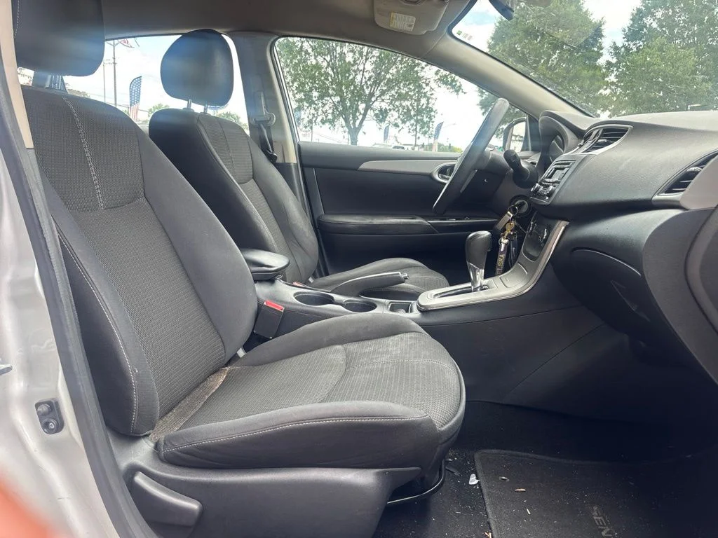 Used 2015 Silver Nissan S image 23