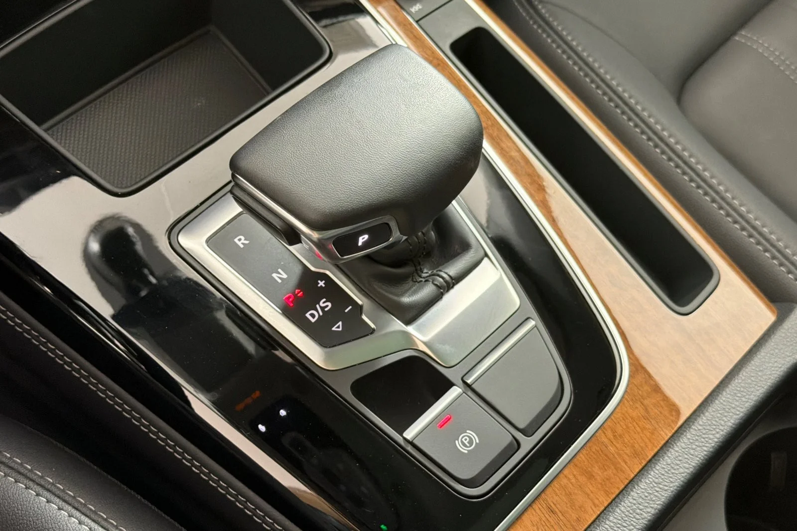 Used 2023 Daytona Gray Pearl Effect Audi S line Premium Plus 45 TFSI quattro image 20