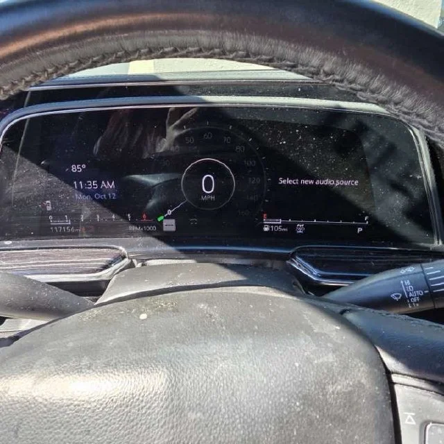 Used 2021 White Cadillac Sport image 5