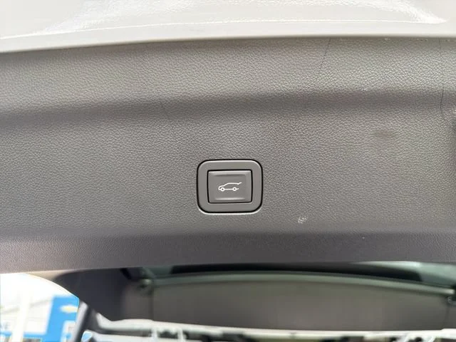 New 2026 Glacier White Tricoat GMC Denali image 12