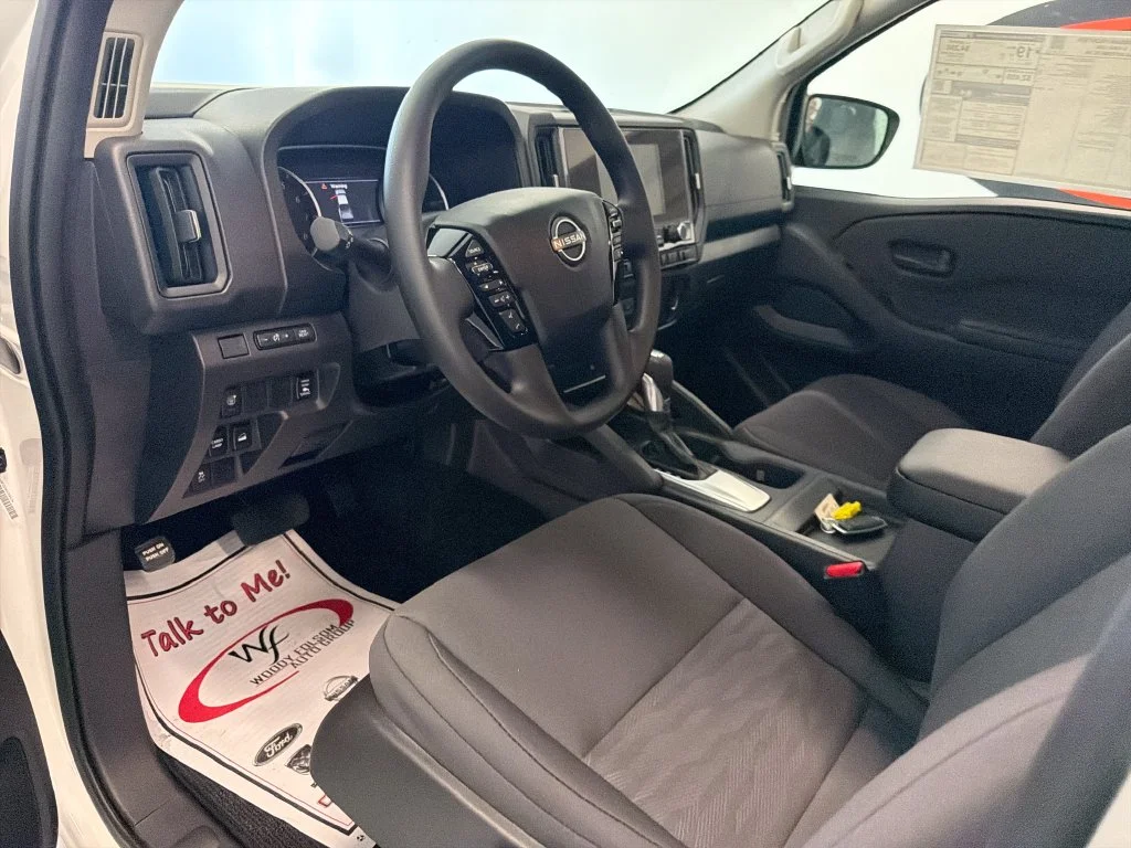 New 2027 Glacier White Nissan King Cab® S image 11