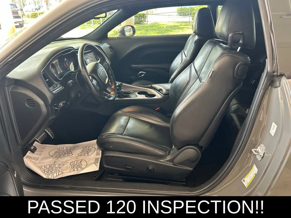Used 2019 Gray Dodge SXT image 7