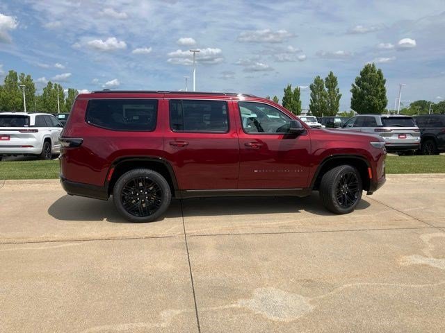 New 2026 Velvet Red Pearl-Coat Exterior Paint Jeep Limited Reserve image 4