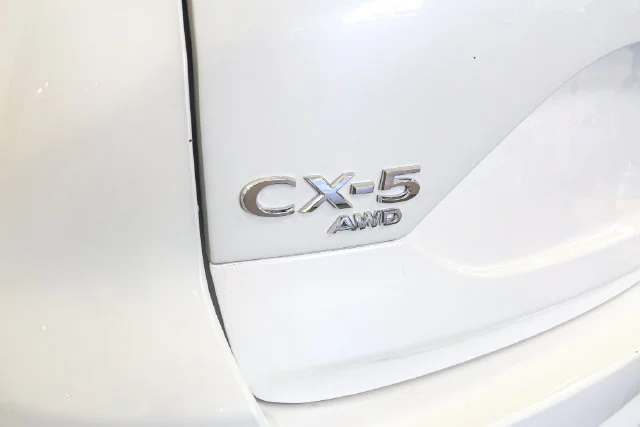 Used 2025 White Mazda 2.5 S Preferred Package image 9